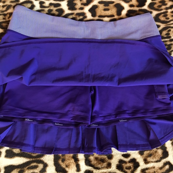 Lululemon Run Pace Setter Skirt/Shorts Bruised Berry Wee Stripe Women’s SZ 4 R - Picture 6 of 15